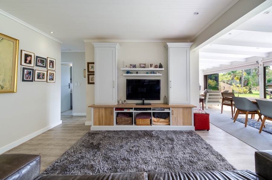 3 Bedroom Property for Sale in Brenton On Lake Western Cape